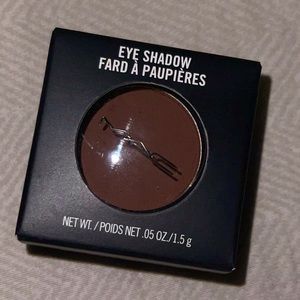 MAC Swiss chocolate eyeshadow